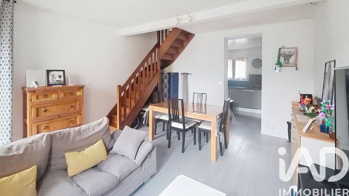 Photo 1 - Maison à LE PETIT-QUEVILLY