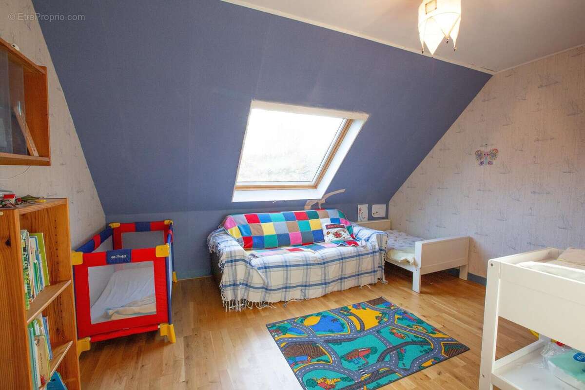 Photo 8 - Maison à LE MESNIL-SAINT-DENIS