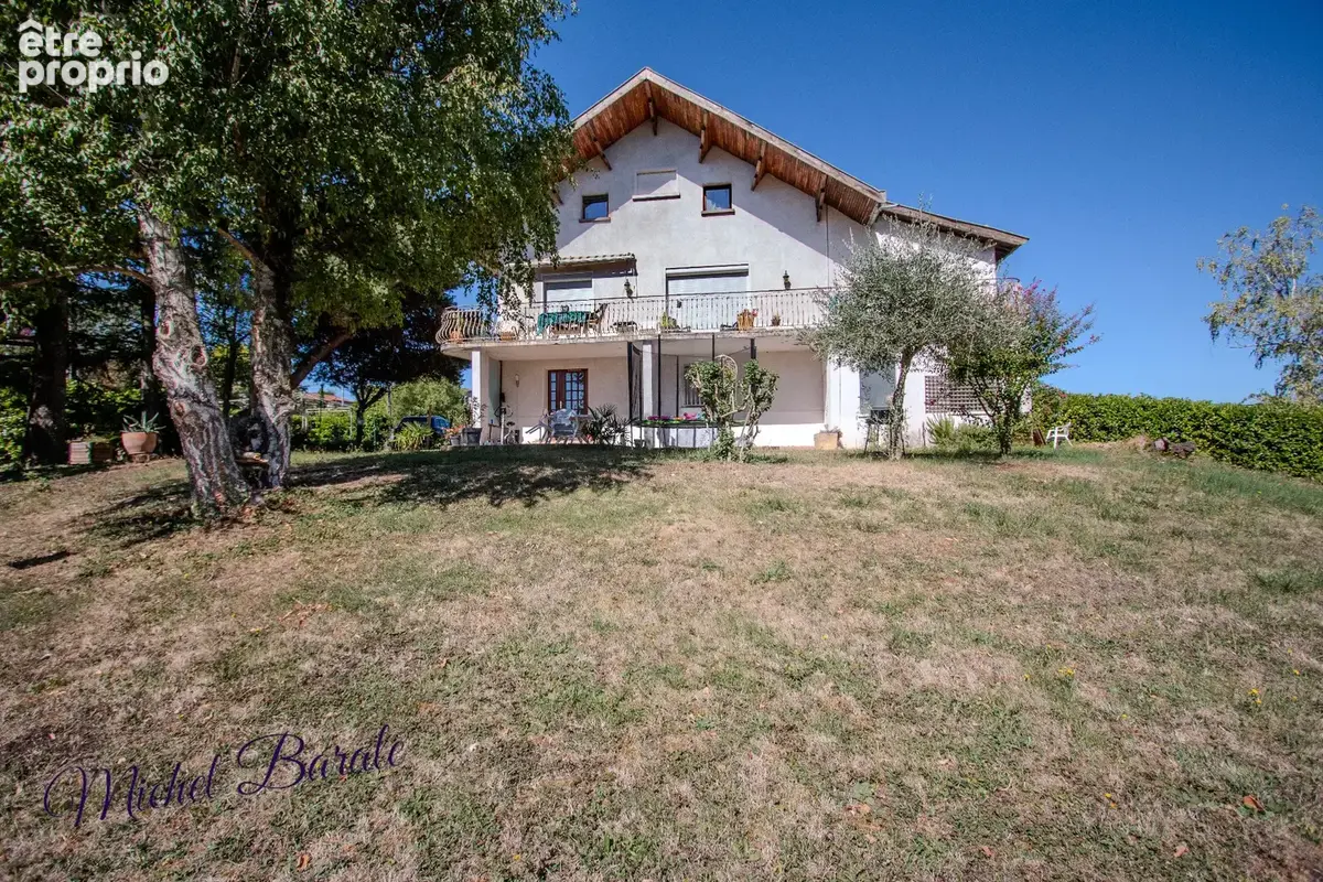 Dardilly – propriété familiale de 222 m² – 6 chambres – t2 indépendant – terrain de 1 647 m² – vue panoramique - photo 3