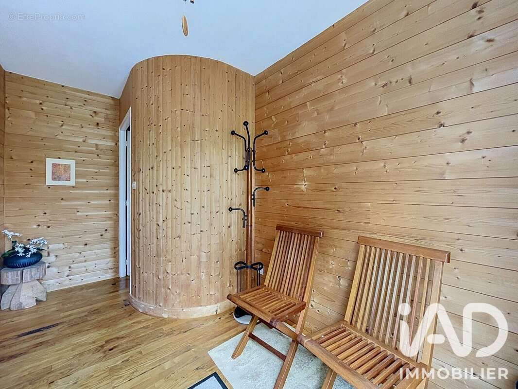 Maison 240 m² à Cours  - photo 6
