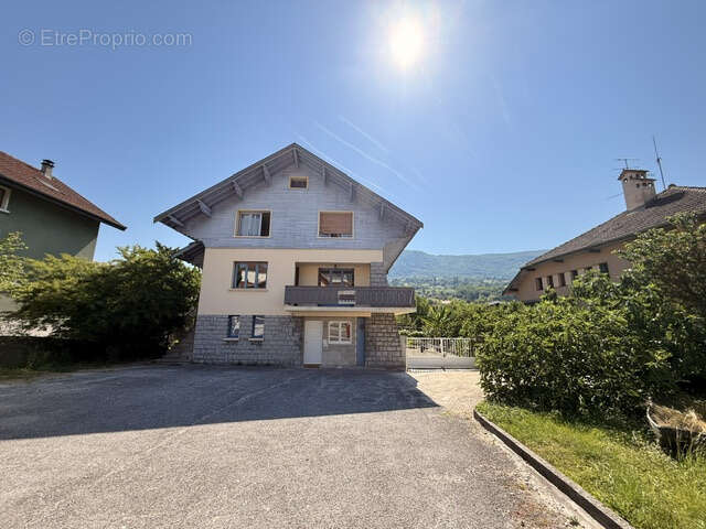 Immeuble de rapport, 3 logements, Seyssel centre - photo 2