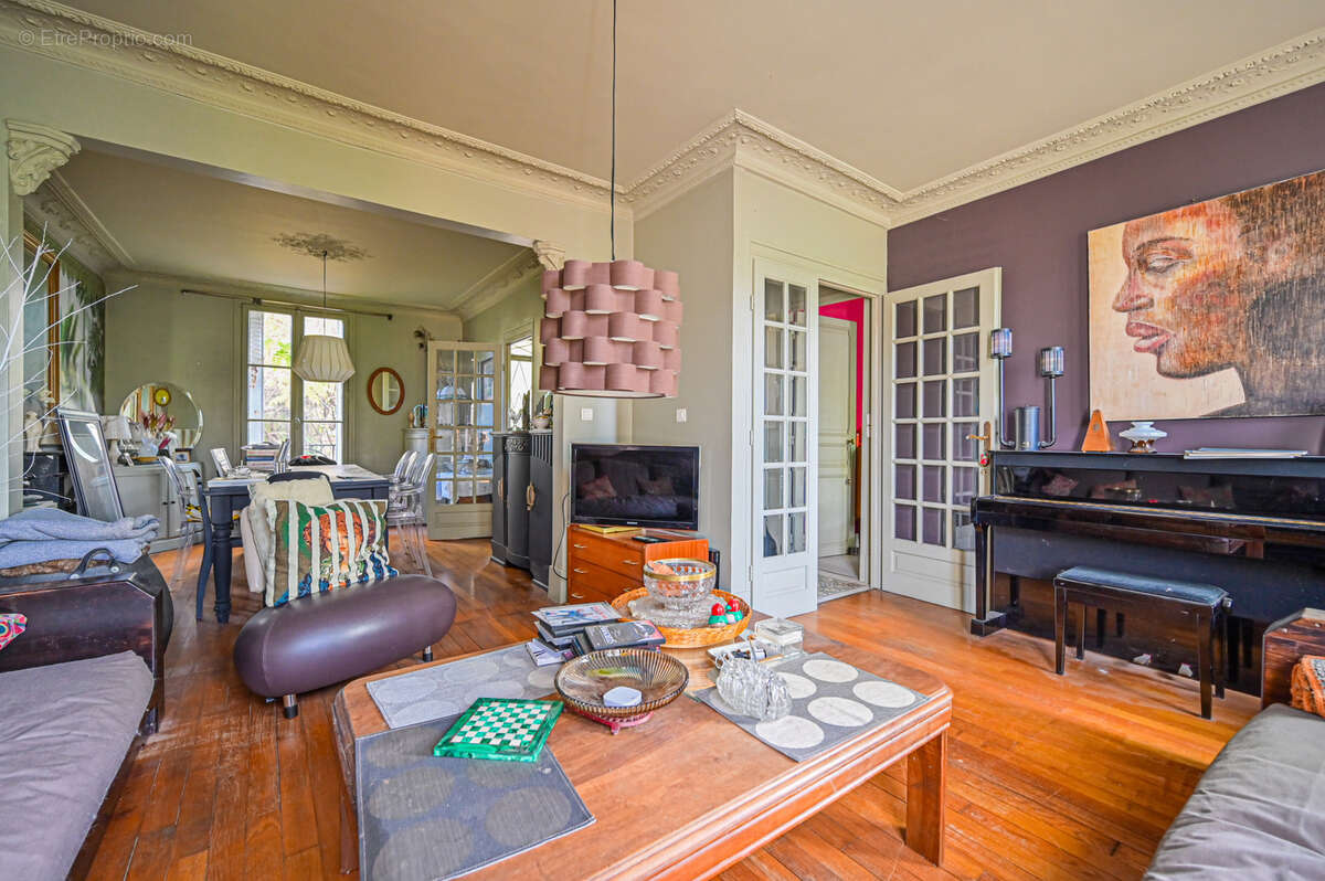 Maison à SAINT-MAUR-DES-FOSSES