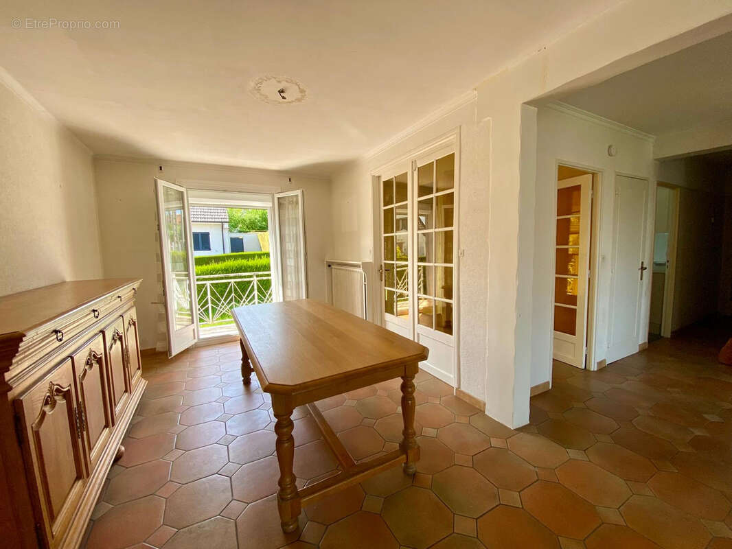 Maison à SAINT-QUENTIN