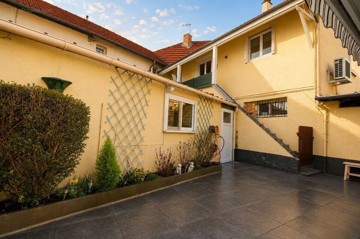 Appartement à BOIS-D'ARCY