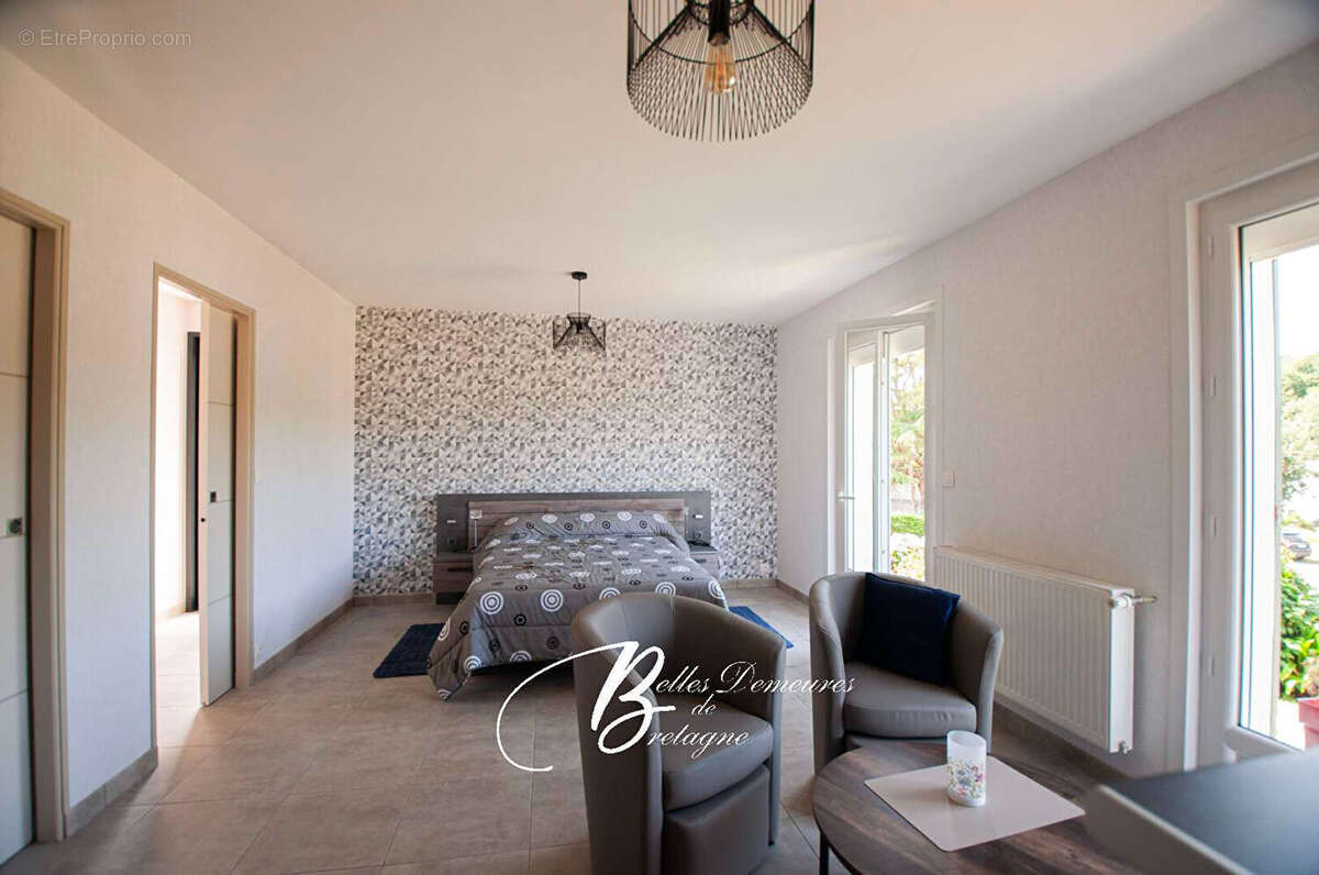 A vendre propriété ouverte sur son grand terrain constructible Côte de granit rose Bretagne - photo 10