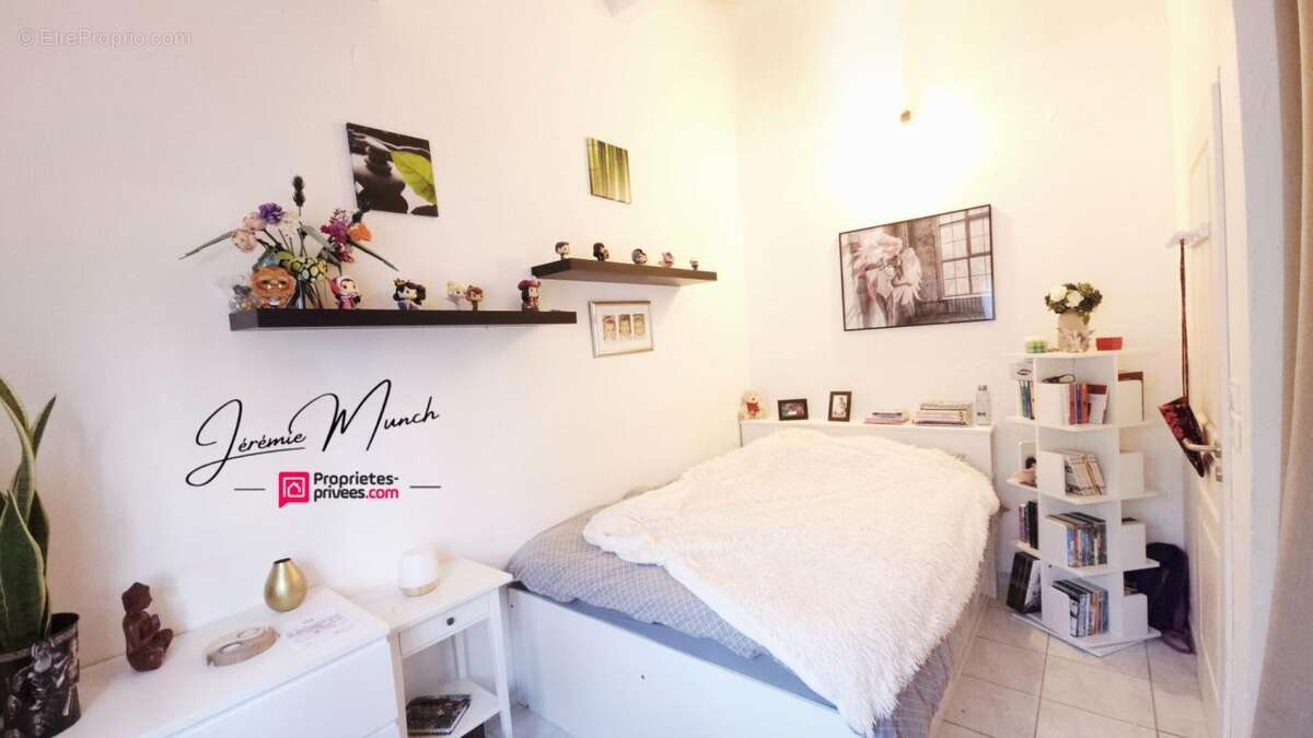 Maison à ROQUEBRUNE-SUR-ARGENS