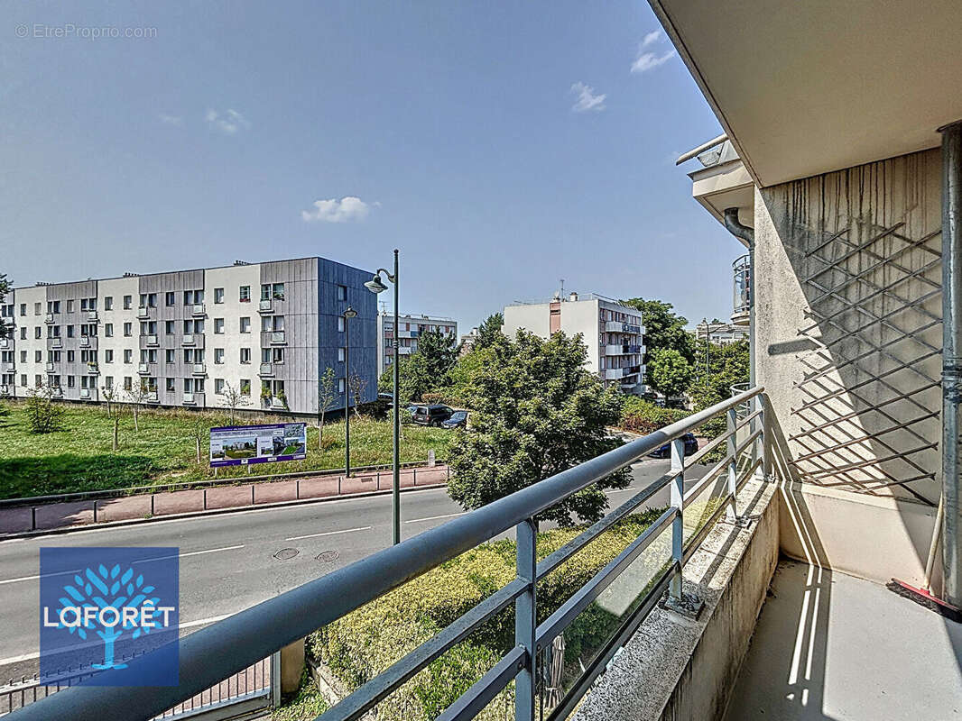 Appartement à CORBEIL-ESSONNES