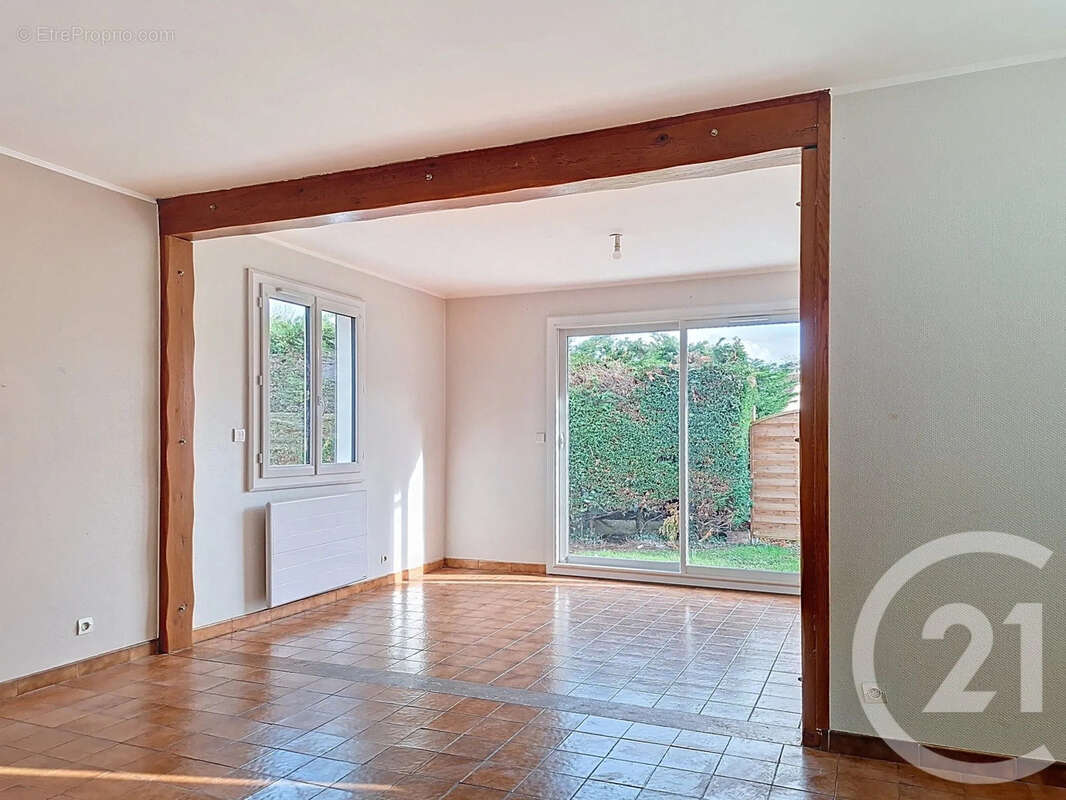 Maison 97 m² à Le Chatelet-En-Brie  - photo 5