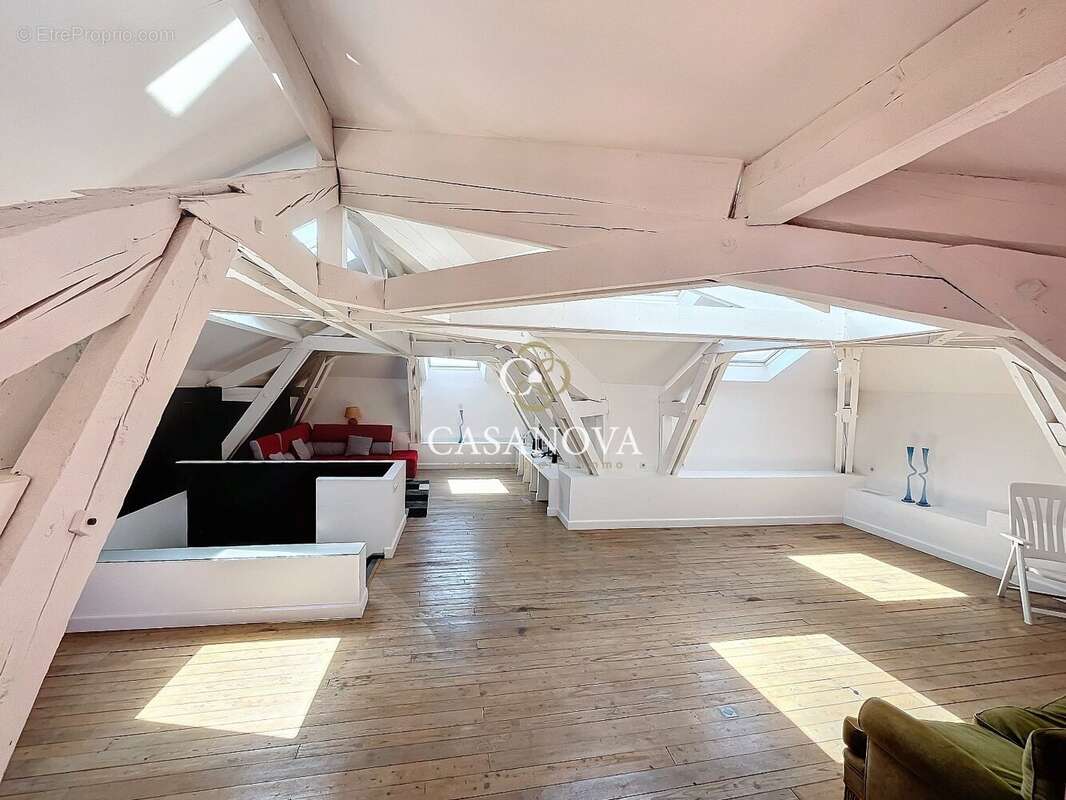 BEZIERS Appartement duplex 330 m² avec terrasses et vue panoramique - photo 8