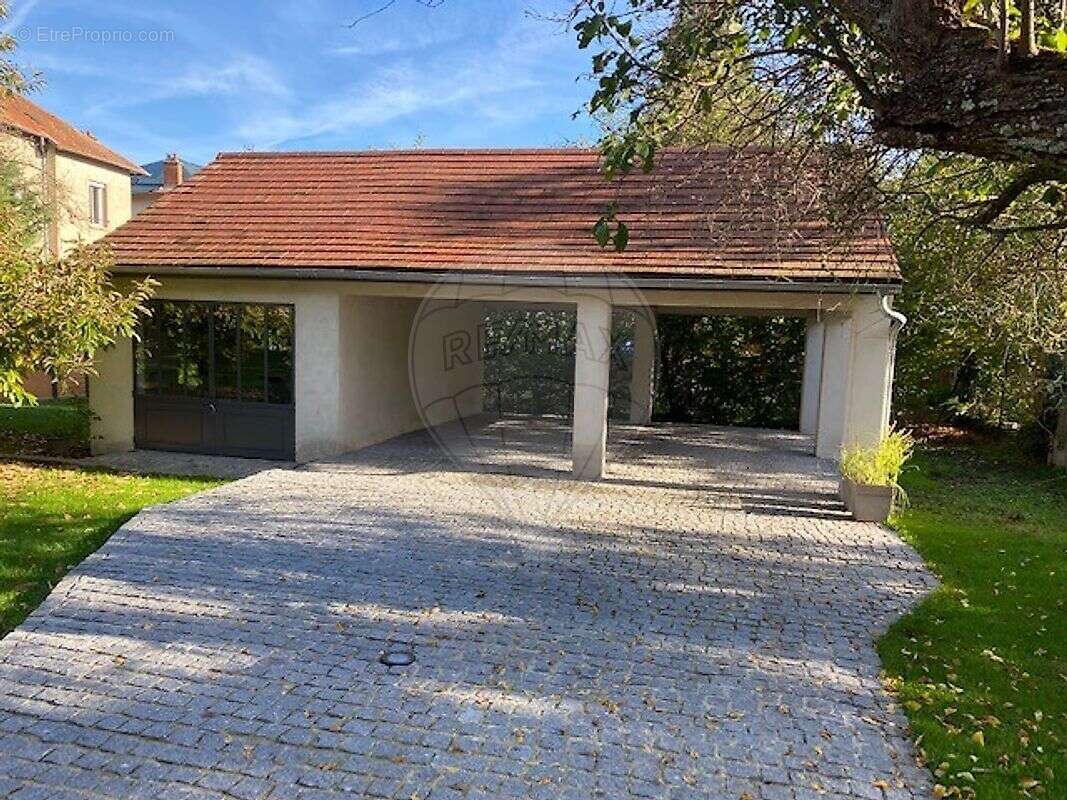 Maison à BELLERIVE-SUR-ALLIER