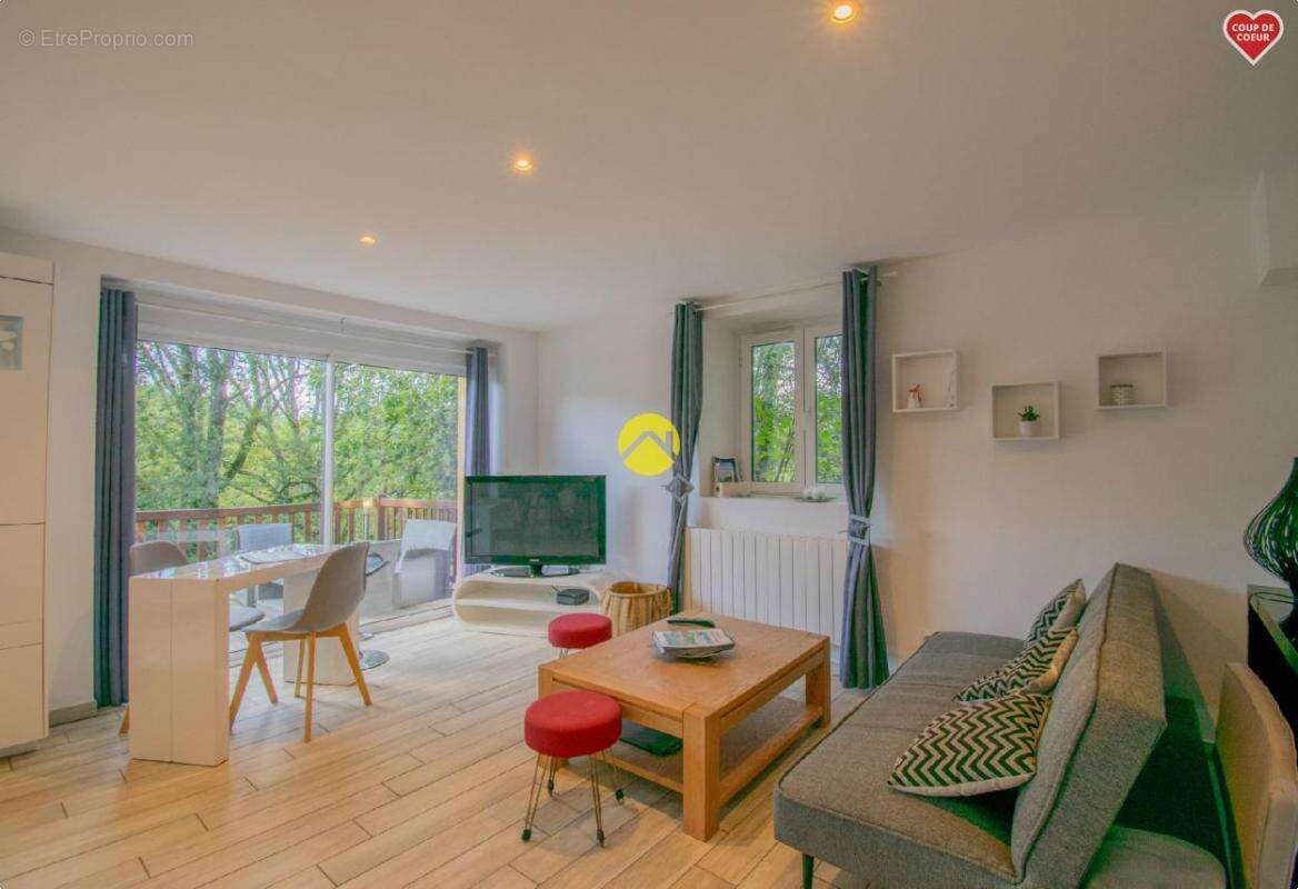 Maison à LE BUISSON-DE-CADOUIN