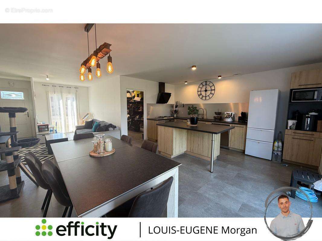 Maison à LA VILLEDIEU-DU-CLAIN