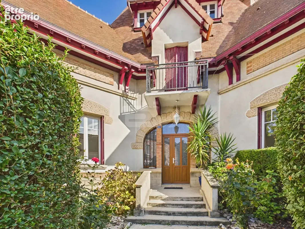 Maison 7 pièces 143 m² · à Fismes · 142,8 m² · 390 000 €