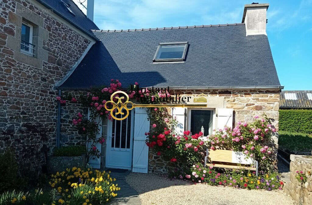 Maison à PLOUGASNOU