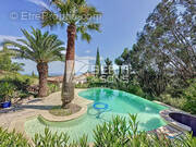 Maison à MANDELIEU-LA-NAPOULE