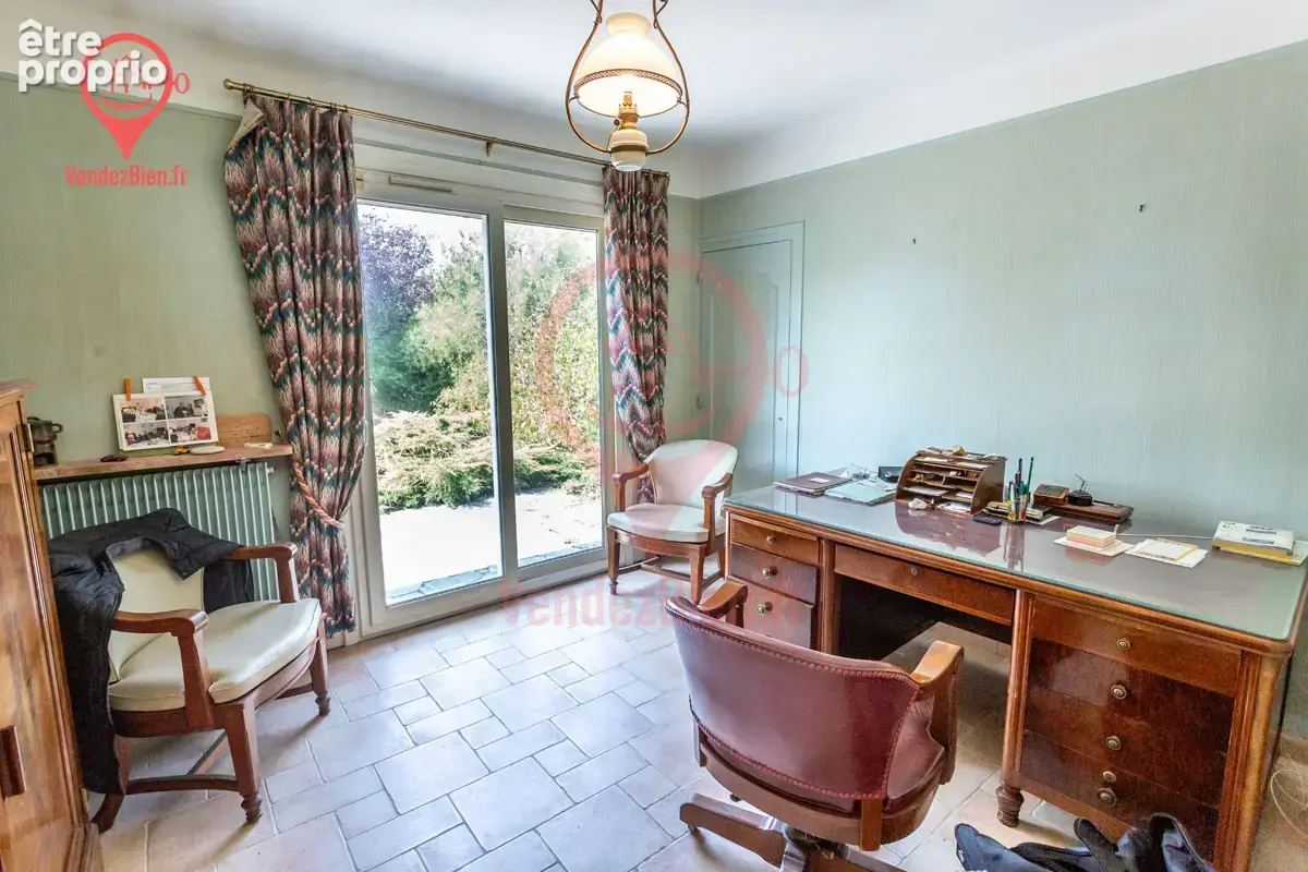 Département Cher 18 - à St Doulchard, Maison individuelle de 150 m2 habitables - photo 5
