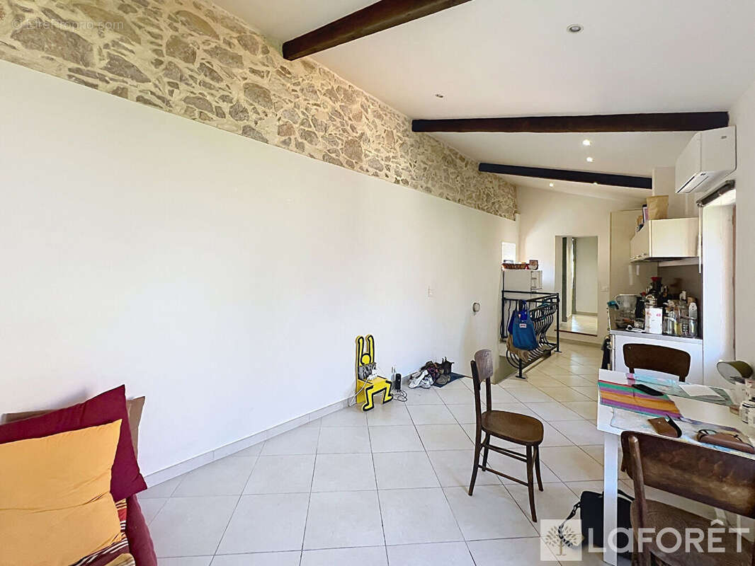 Appartement à LA TURBIE