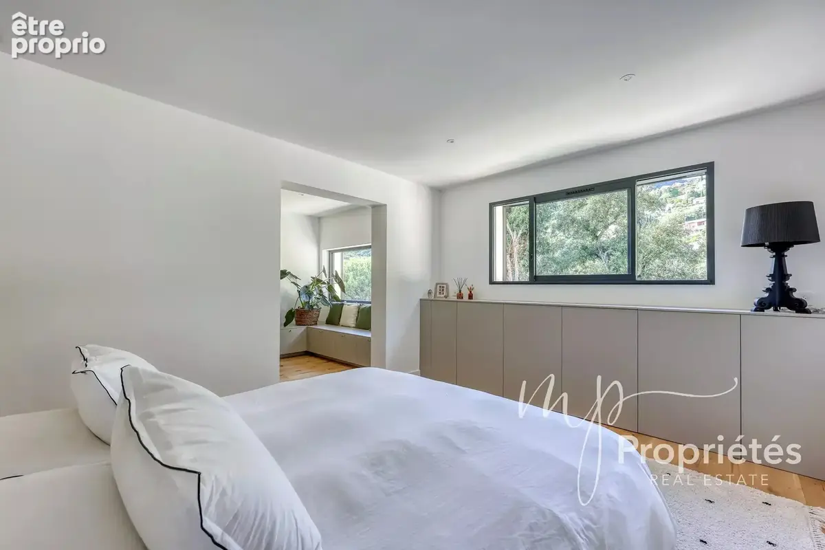 À VENDRE – Cavalaire-sur-Mer – Villa contemporaine avec vue mer 4 suites et prestations haut de gamme - photo 35