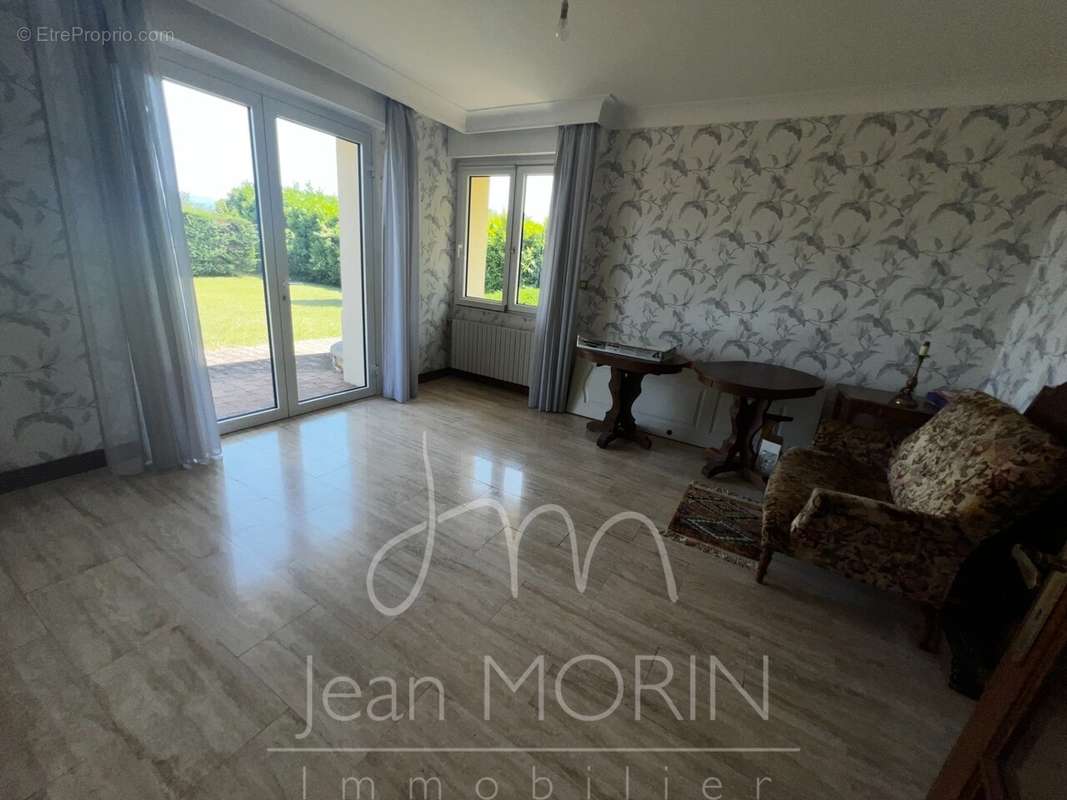 Maison à ROMANS-SUR-ISERE