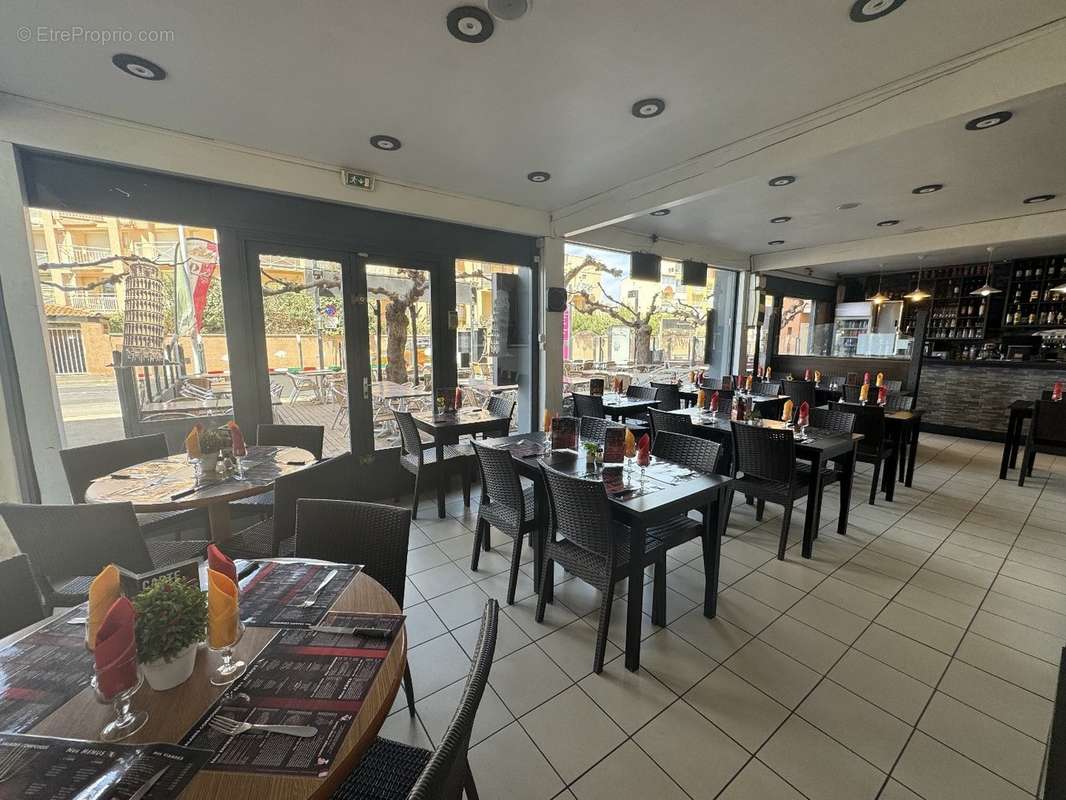 Commerce à VALRAS-PLAGE