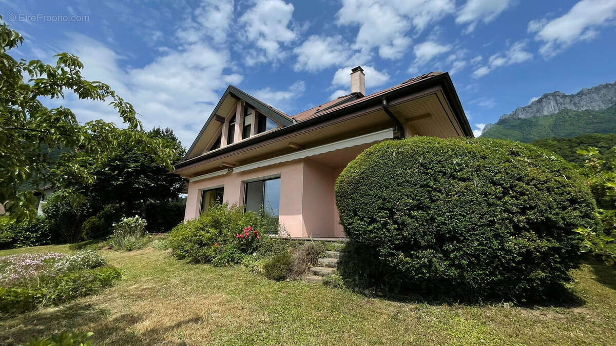 Maison à MENTHON-SAINT-BERNARD