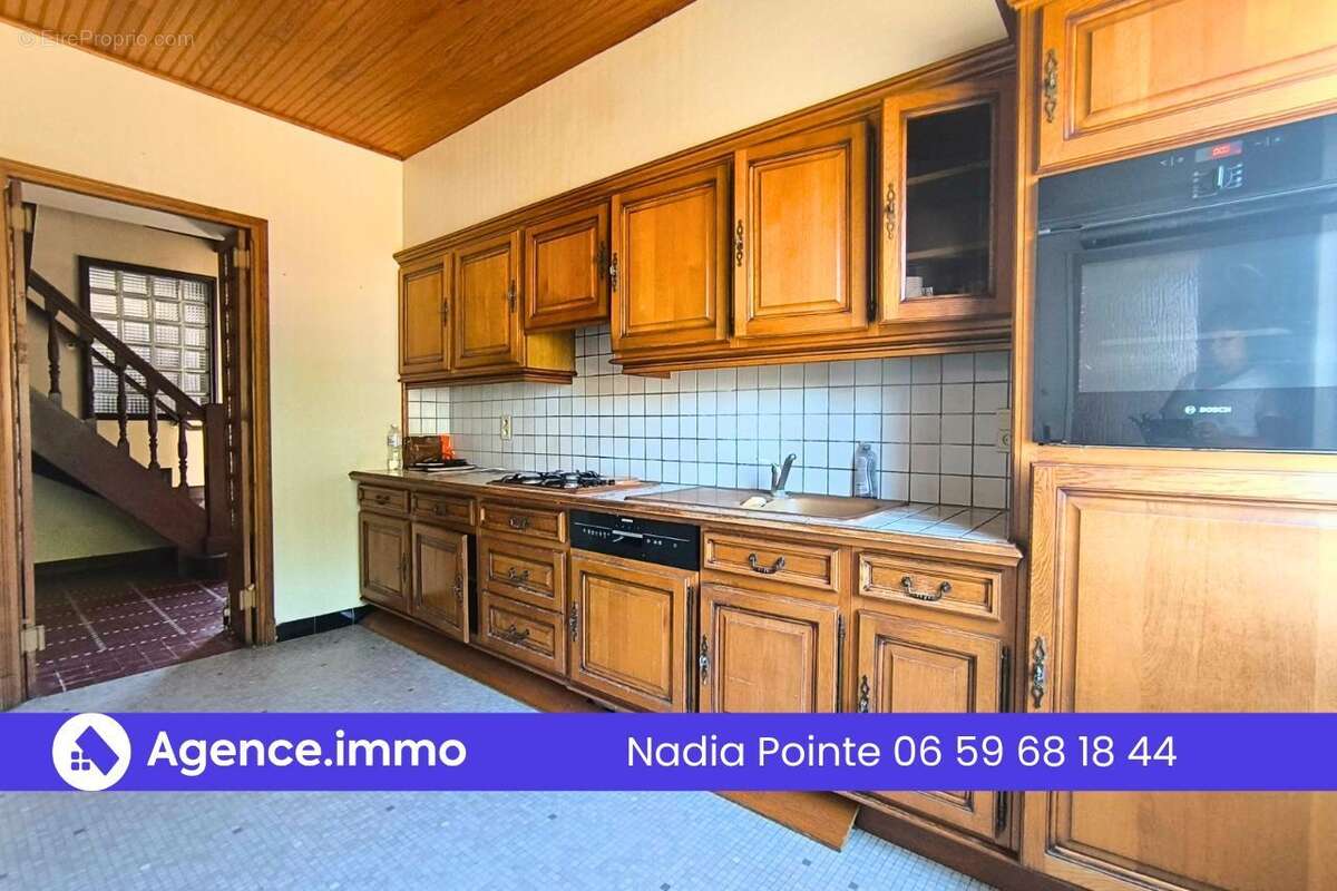 Maison 158 m² à Tarbes  - photo 4