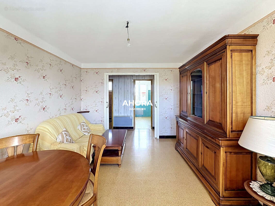 Appartement à MARSEILLE-9E