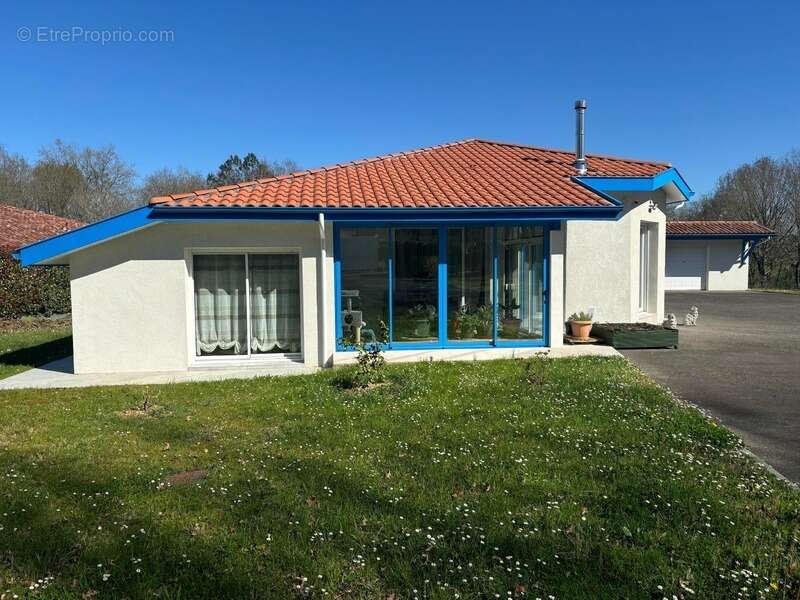 Maison à LABATUT