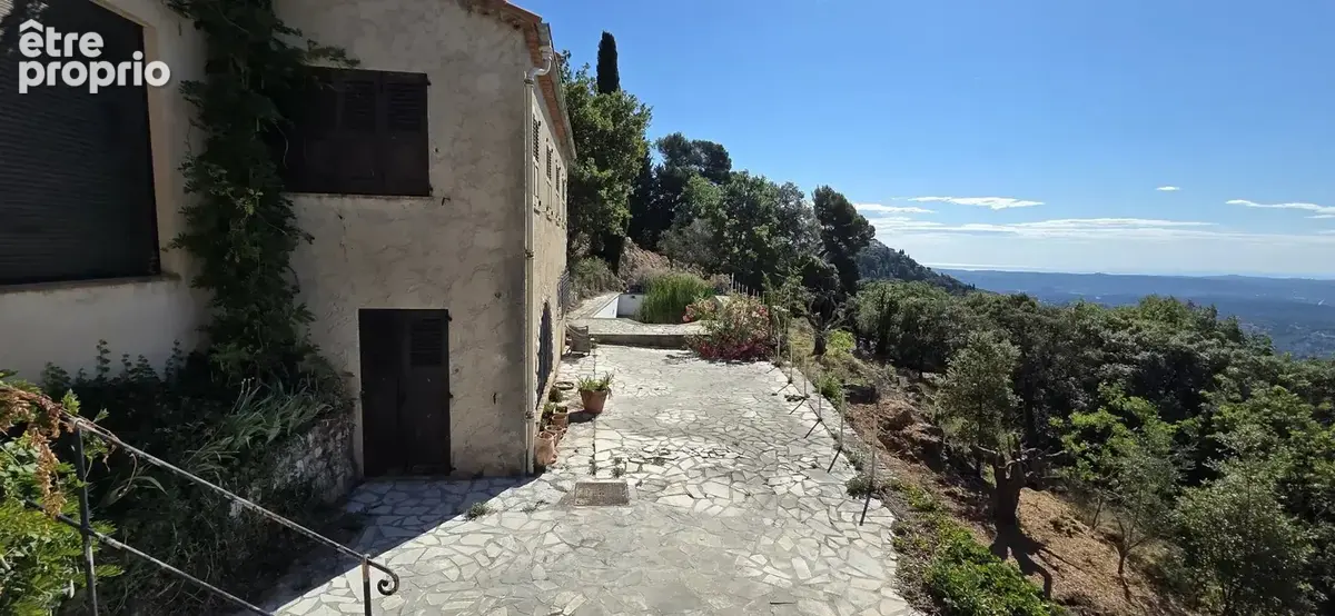 Spéracèdes : Villa avec vue mer panoramique et permis de construire accordé pour une extension d'exception - photo 4