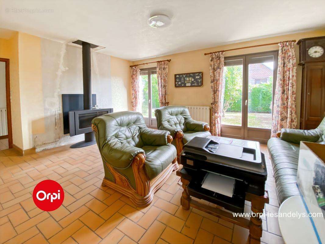 Maison à SAINT-CLAIR-SUR-EPTE