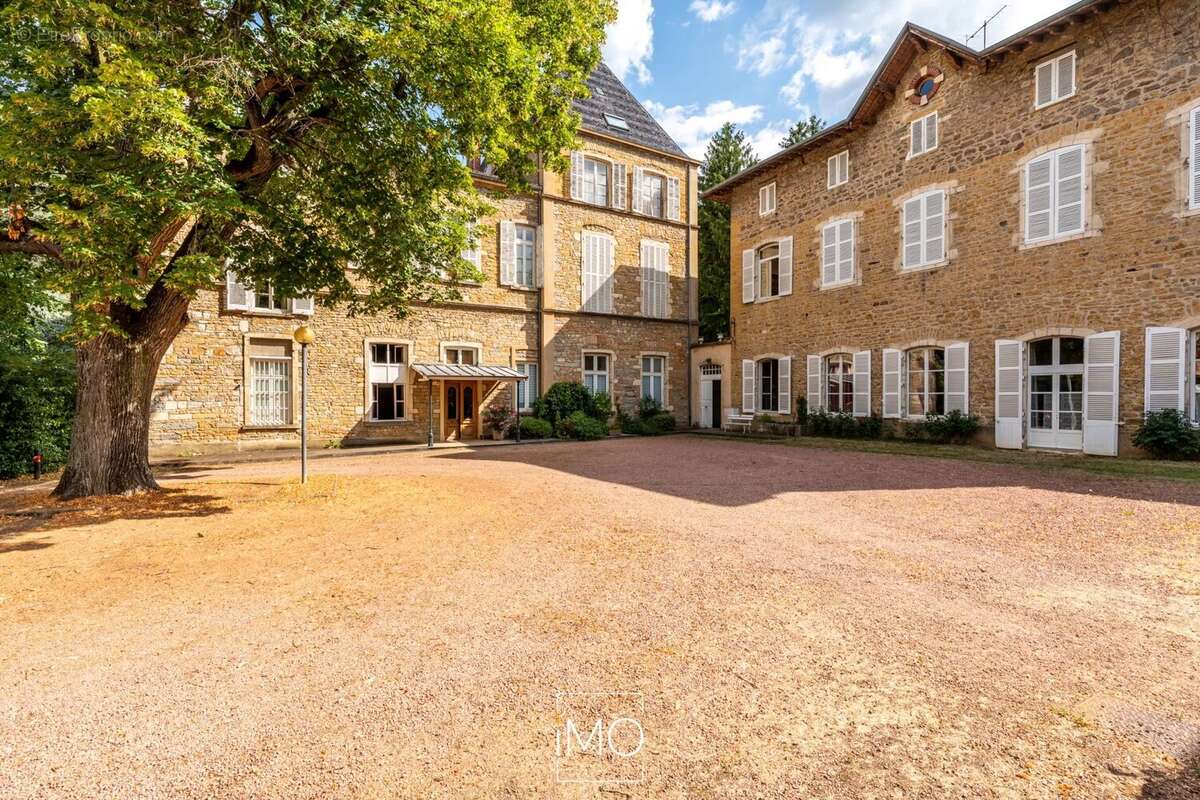 Appartement à CHASSELAY