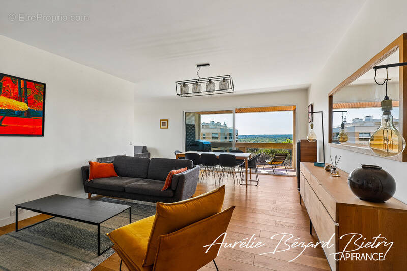 Appartement à GARCHES