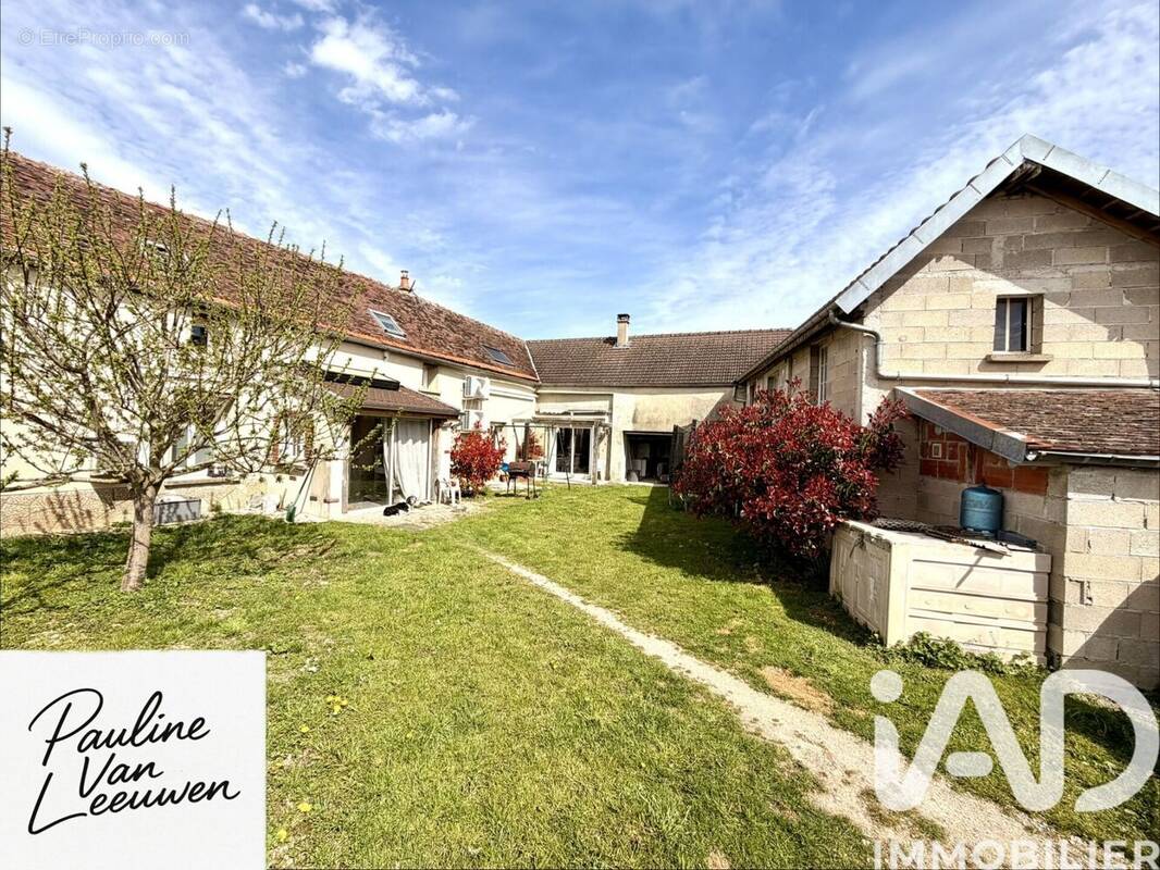 Photo 1 - Maison à JULLY-SUR-SARCE