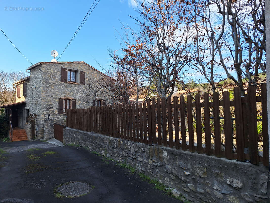 Maison à ANTUGNAC