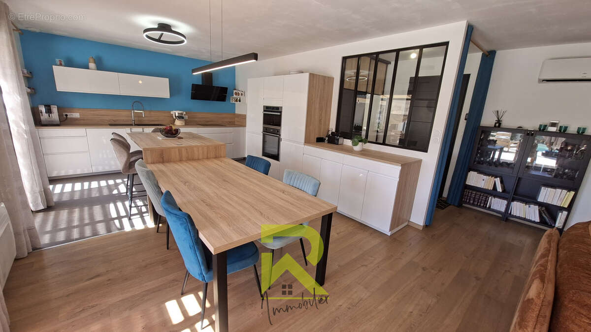 Villa contemporaine déc 2021 137m2 · Piscine · Pool house 40m2 · Suite parentale 4 chambres - parking 5 places - photo 7