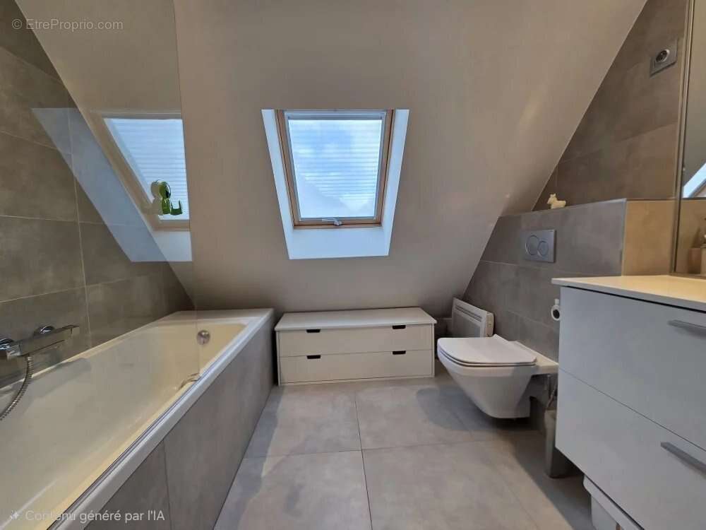 Maison à MIRIBEL-LANCHATRE