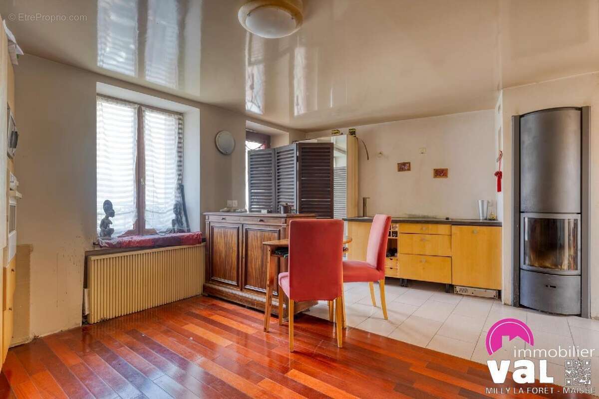 Maison à MILLY-LA-FORET