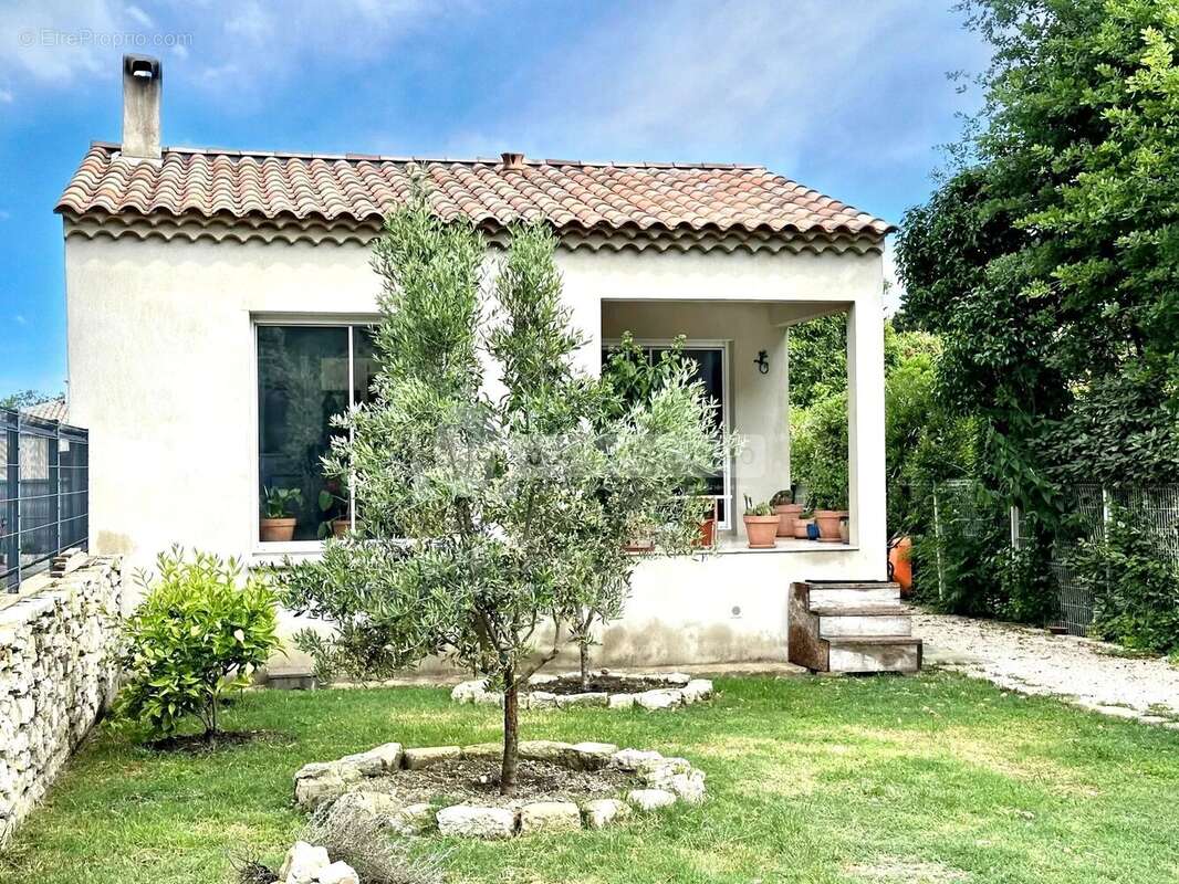 Maison à SAINT-ETIENNE-DU-GRES