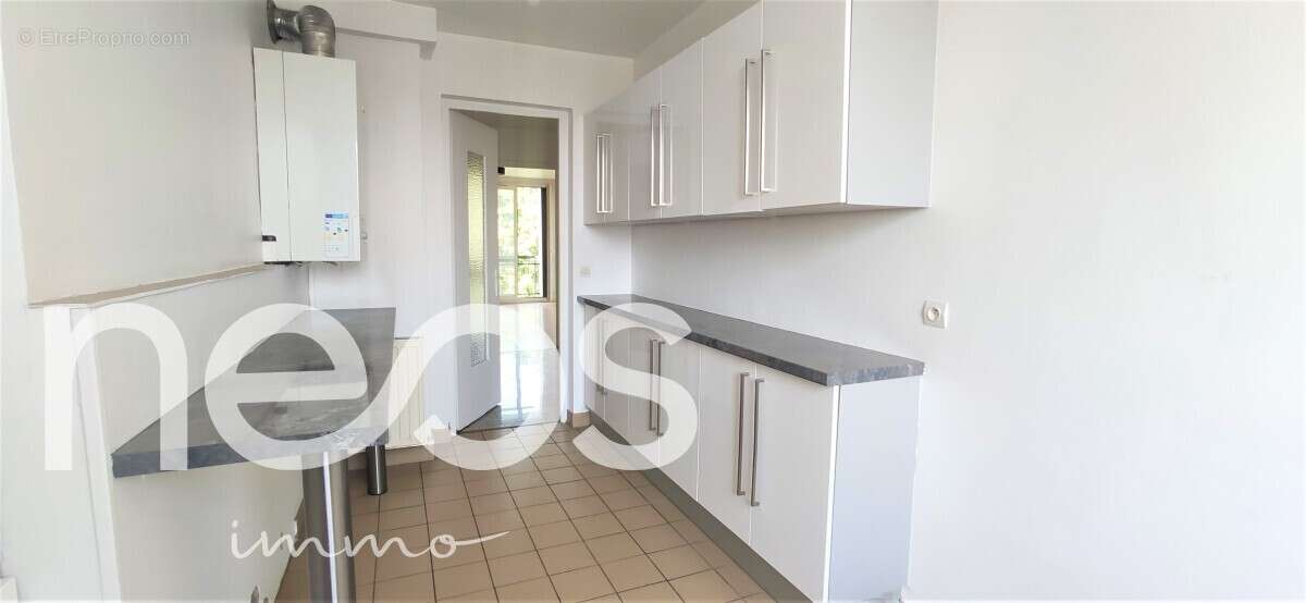 Appartement à LE PERREUX-SUR-MARNE