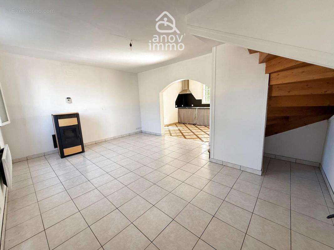 NOUVEAUTE : Maison 3 chambres de 81 m2 avec jardin   Environ - photo 4