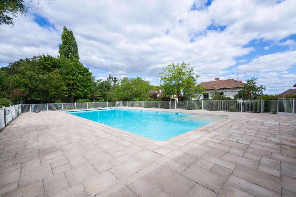 Appartement à GARCHES