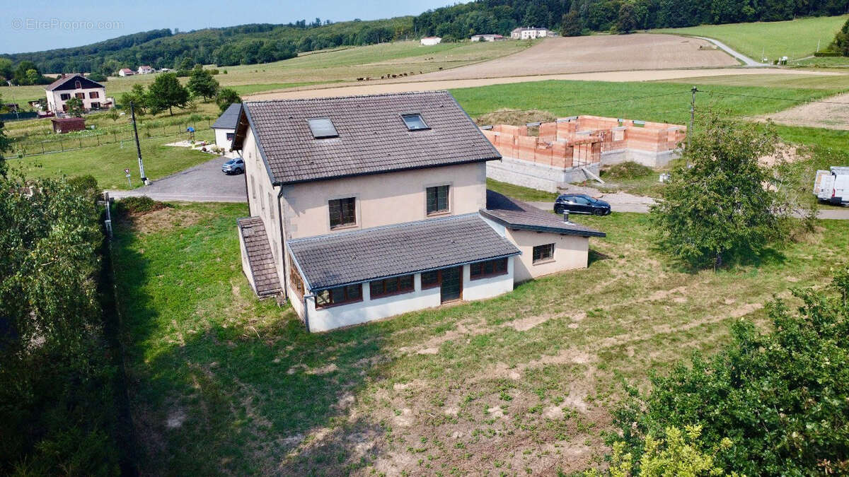 Maison à LE CLERJUS