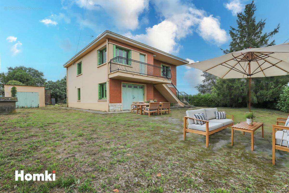Maison/Villa T5 de 113 m2 + terrain de 2174 m2 à Saubens 31600 - photo 12
