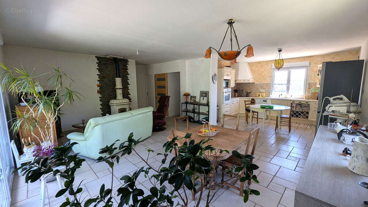 Maison à NEUVES-MAISONS