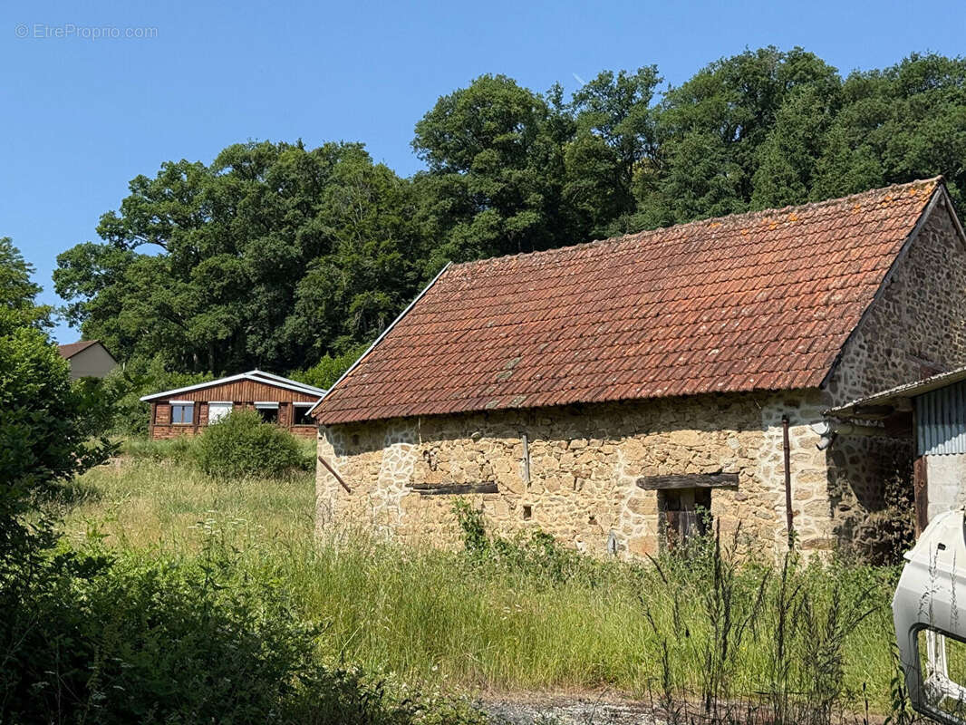 Maison à SAINT-MICHEL-DE-VEISSE