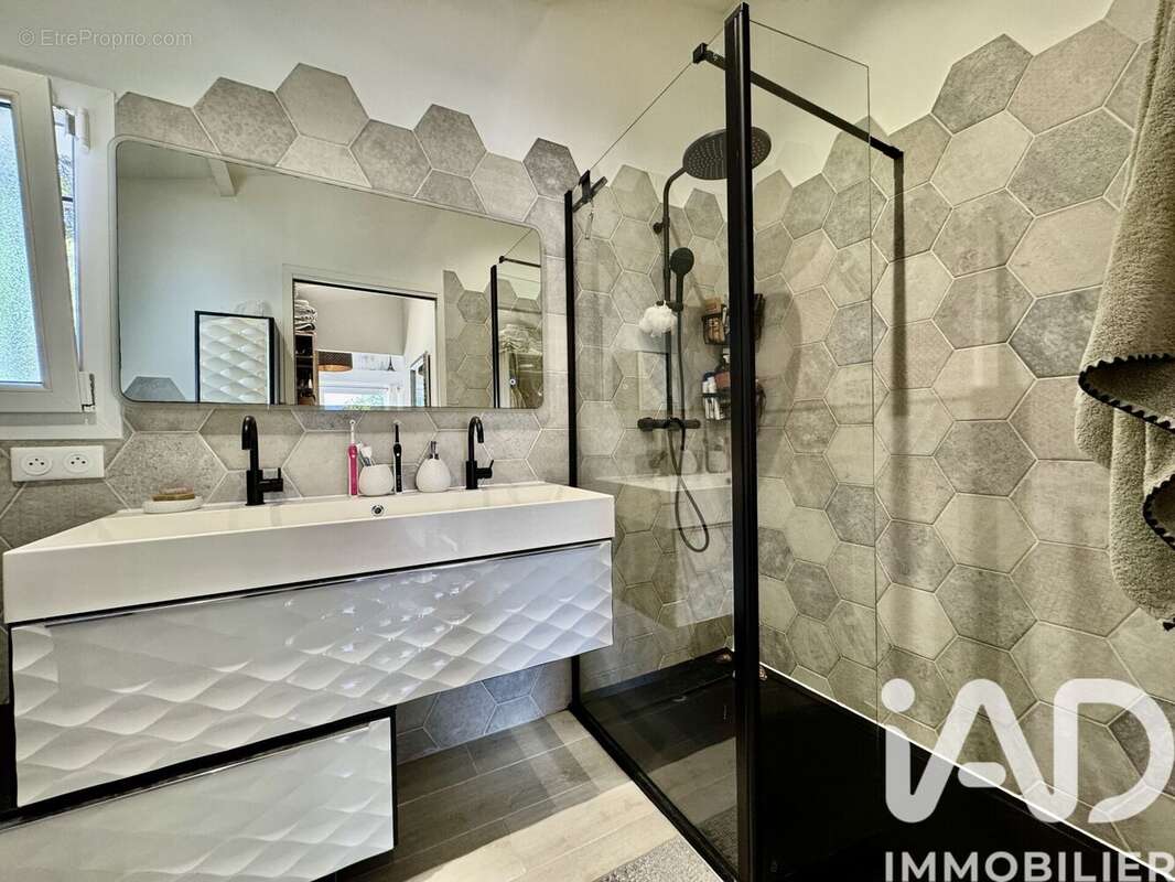 Maison 163 m² à Cagnes-Sur-Mer  - photo 9