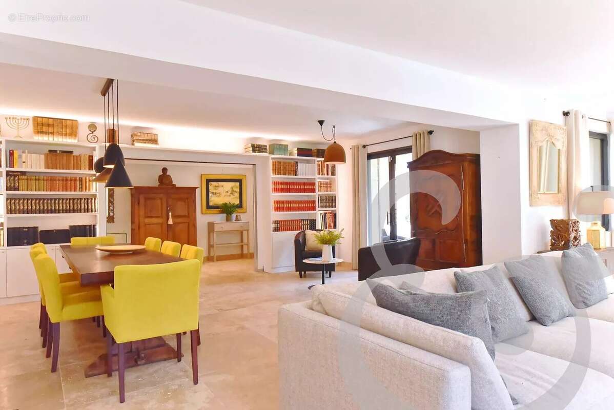 Maison à EYGALIERES