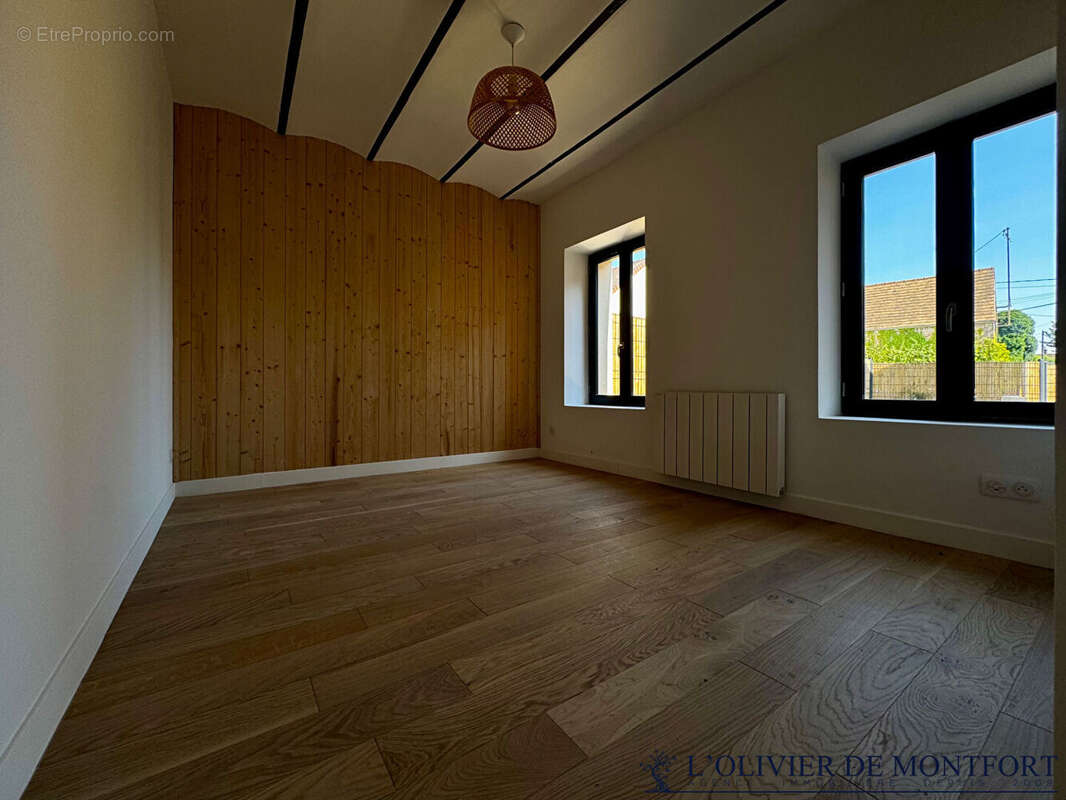Maison de ville d'exception - 4 pièces, 112 m² au sol, calme et lumineux - photo 9