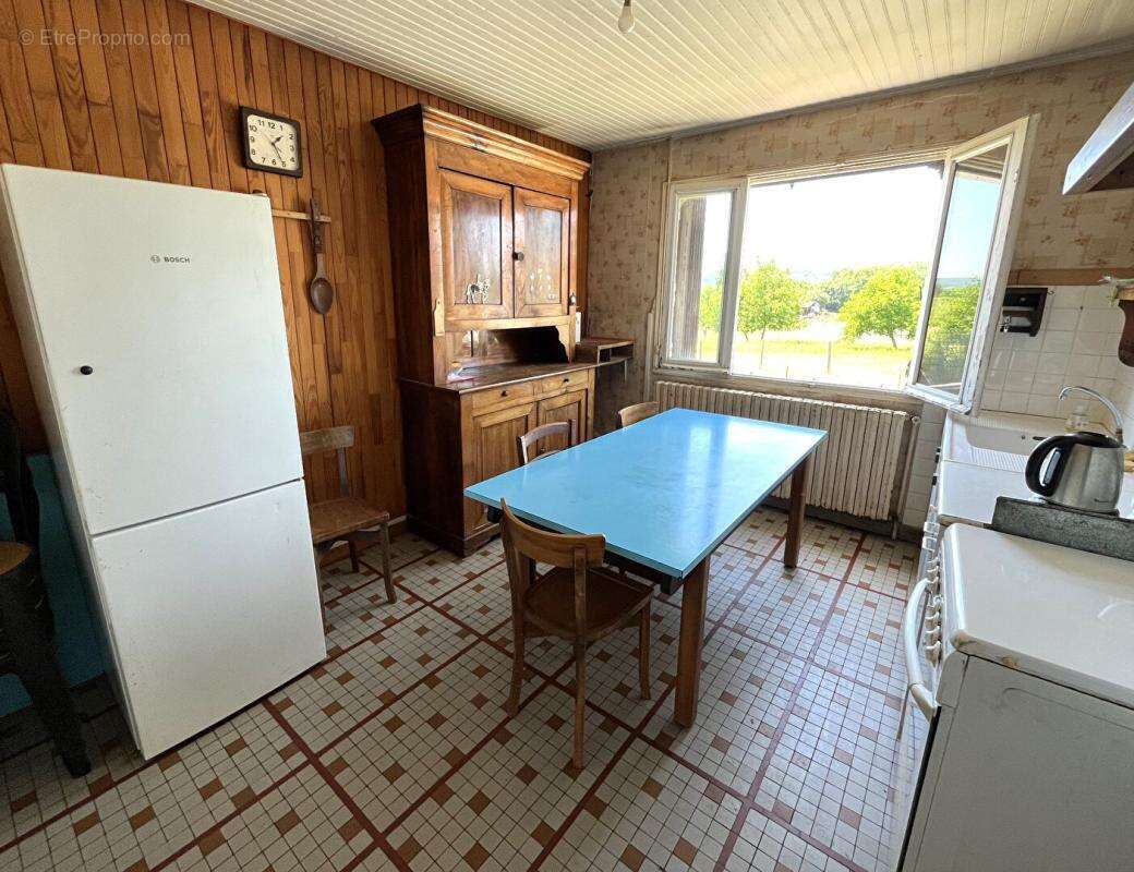 Maison à rénover à ARINTHOD - photo 5