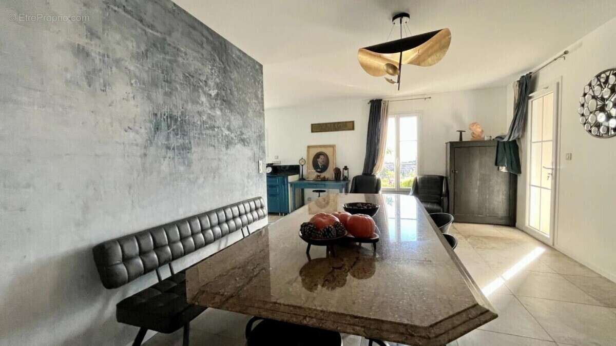 Maison à ROCHEFORT-DU-GARD